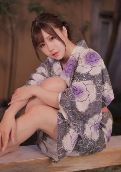 舞蹈生趴下光屁股被打视频_BD高清完整电影