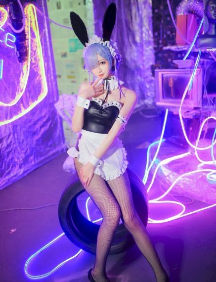贰叁吴亦凡_DVD电影在线观看
