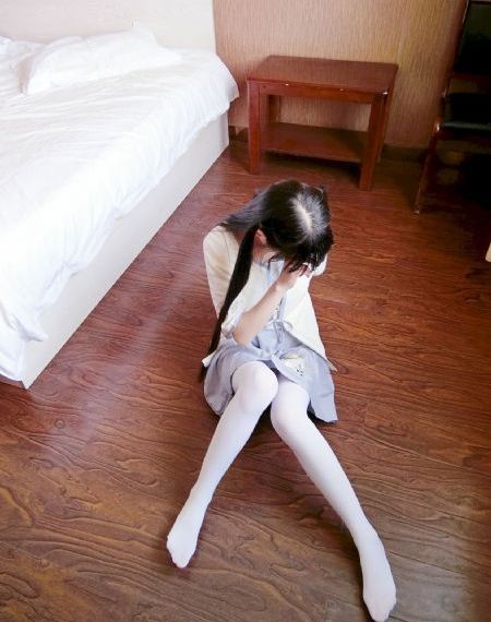依人九九宗合九九九_中英字幕1080