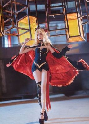 女大学生的沙龙室主演_剧情片免费高清观看
